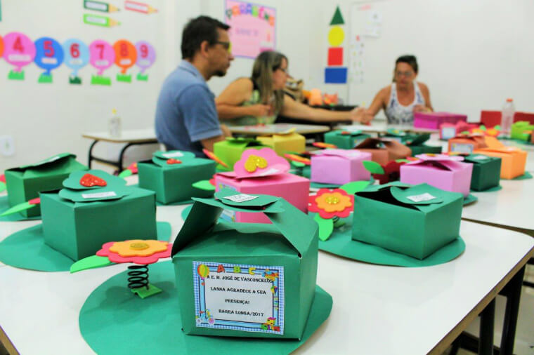 O imóvel, no centro de Barra Longa (MG), foi totalmente reformado para atender os alunos da educação infantil