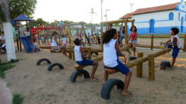 Residents of Regência get new public space