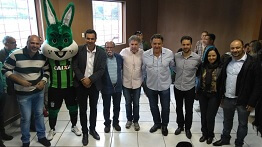 América inaugura escola de futebol em Mariana
